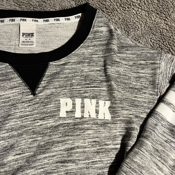 VS PINK Gray Crewneck Size M - Picture 4 of 5